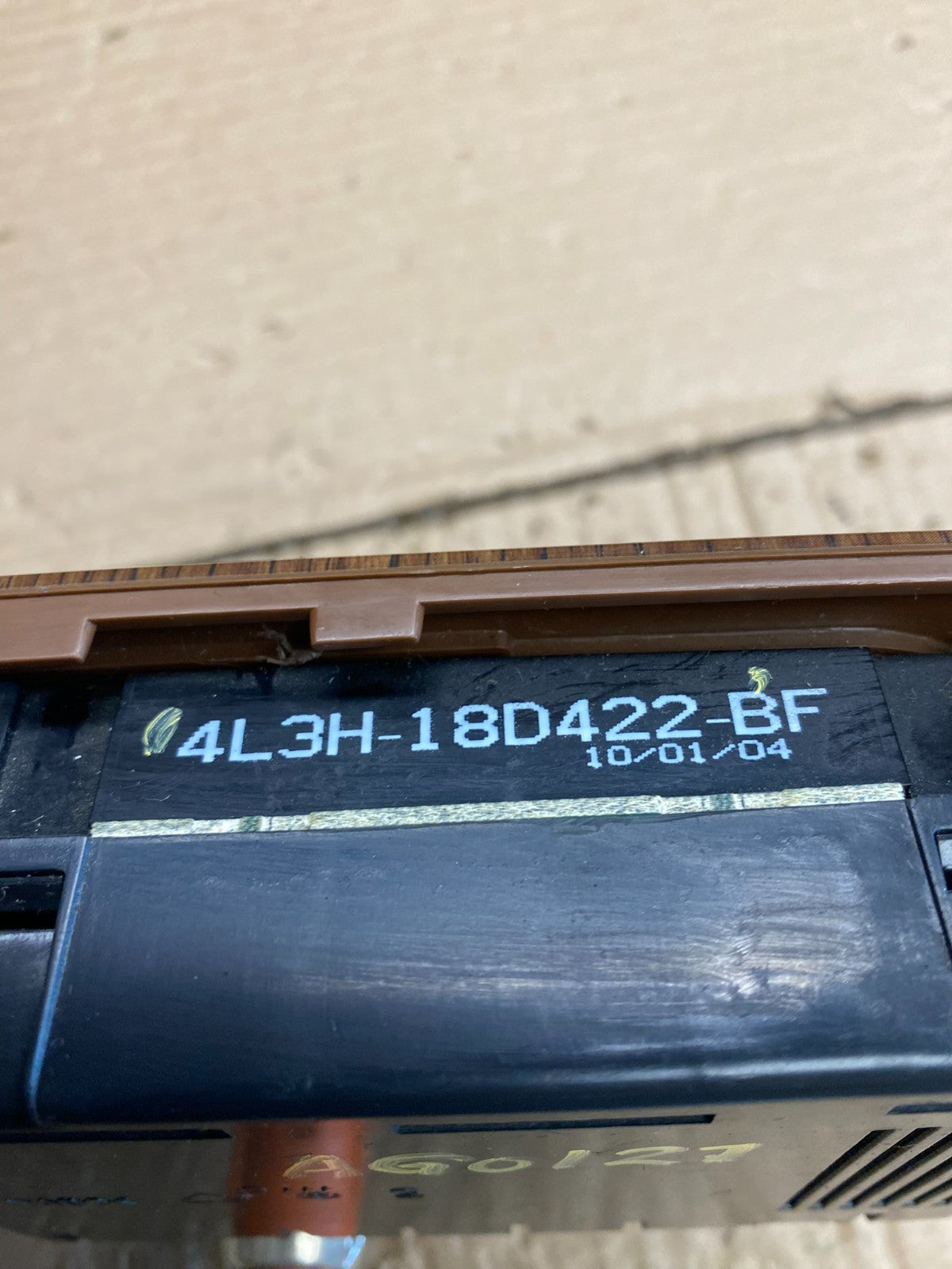 2004 to 2008 Ford F150 Radio Climate Dash Bezel Surround Black ag0127 DG5