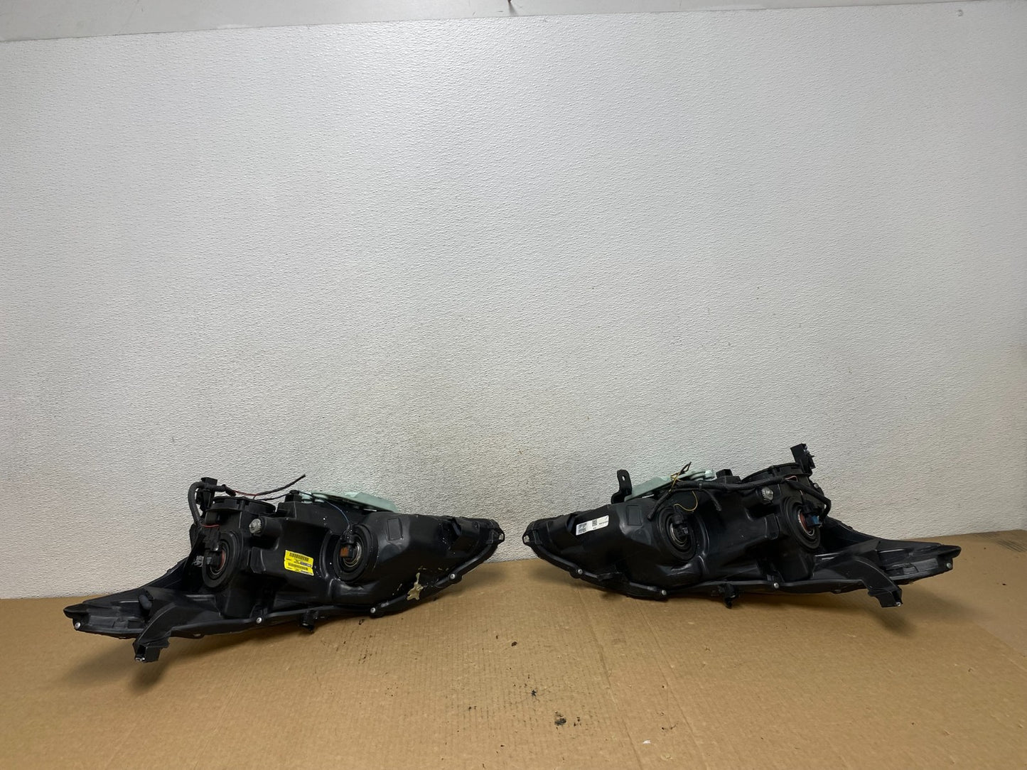 2013 to 2015 Nissan Altima Left+Right Side Set Halogen Headlights AG2033 DW8