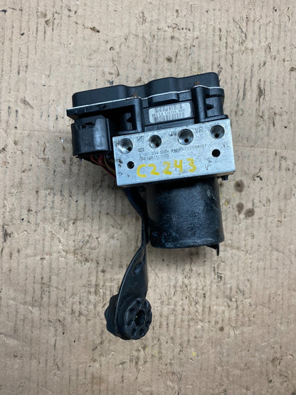 2004 2005 2006 BMW X3 ABS Anti-Lock Brake Pump 3451 6773012-0 OEM C2243 DG13