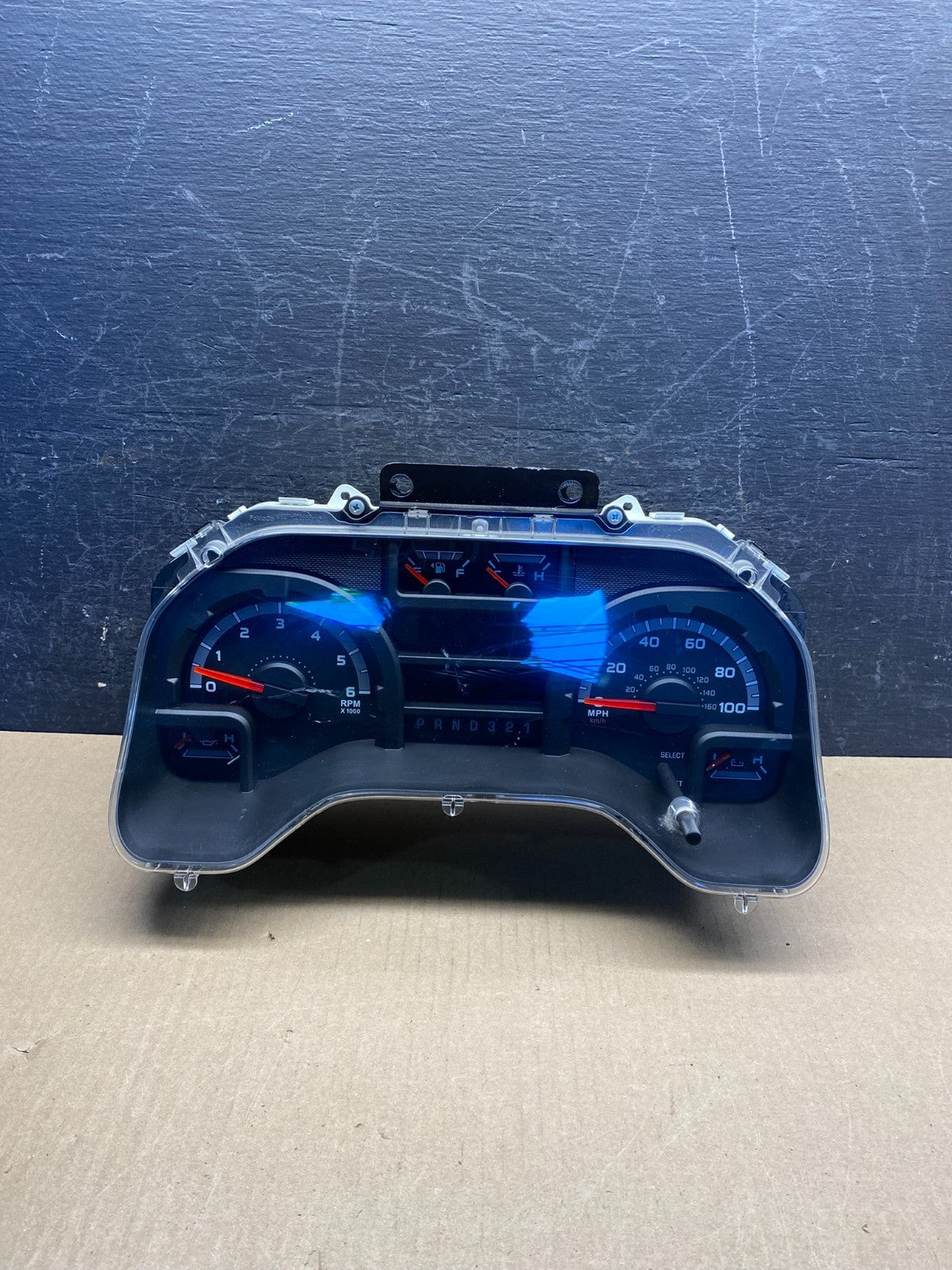 2011 Ford E150 E250 E350 VAN Gauge Speedometer Cluster ag7478 DG0