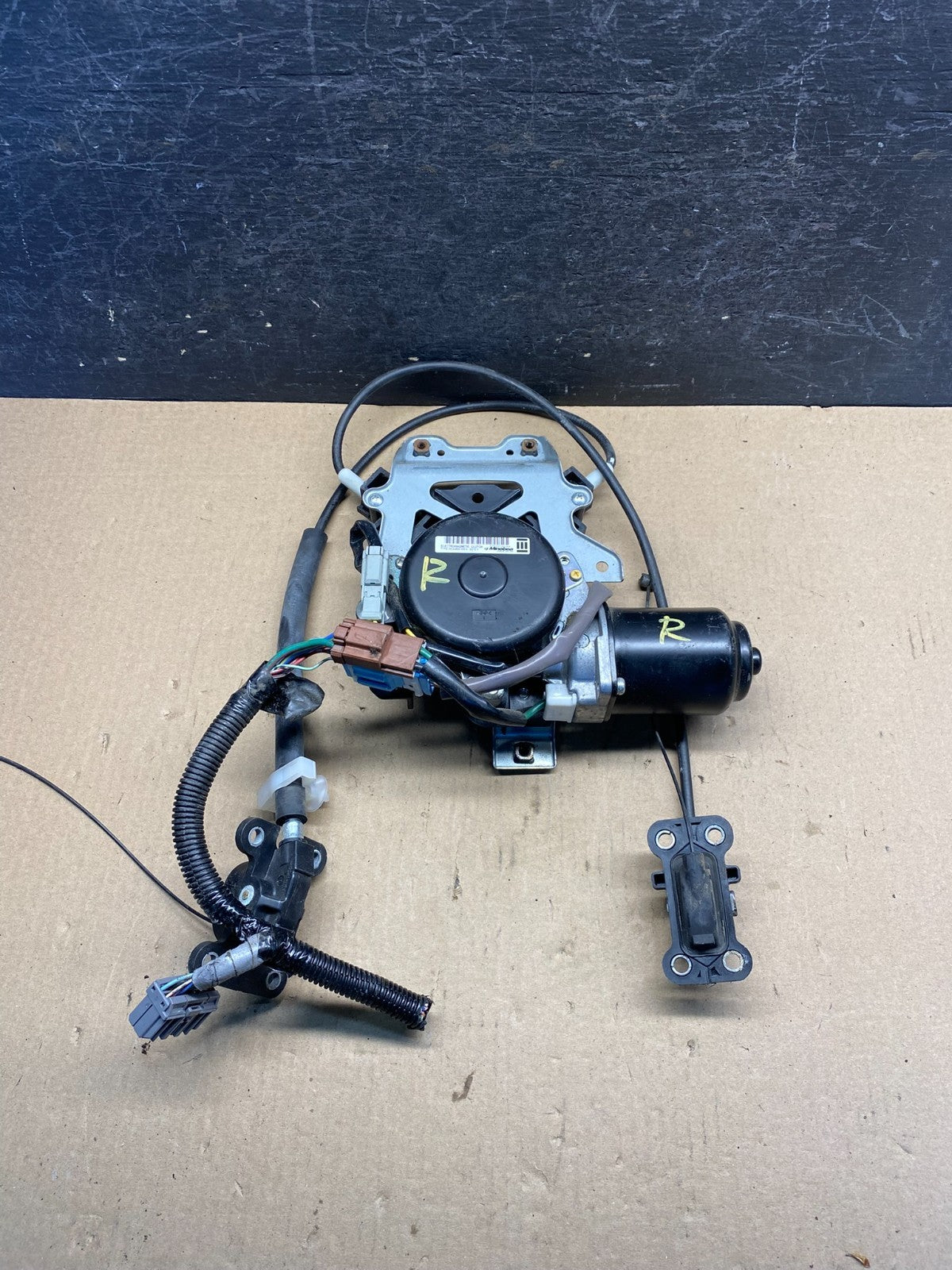 2005-2010 Honda Odyssey Rear Right Passenger Power Sliding Door Motor AH4628 DG0