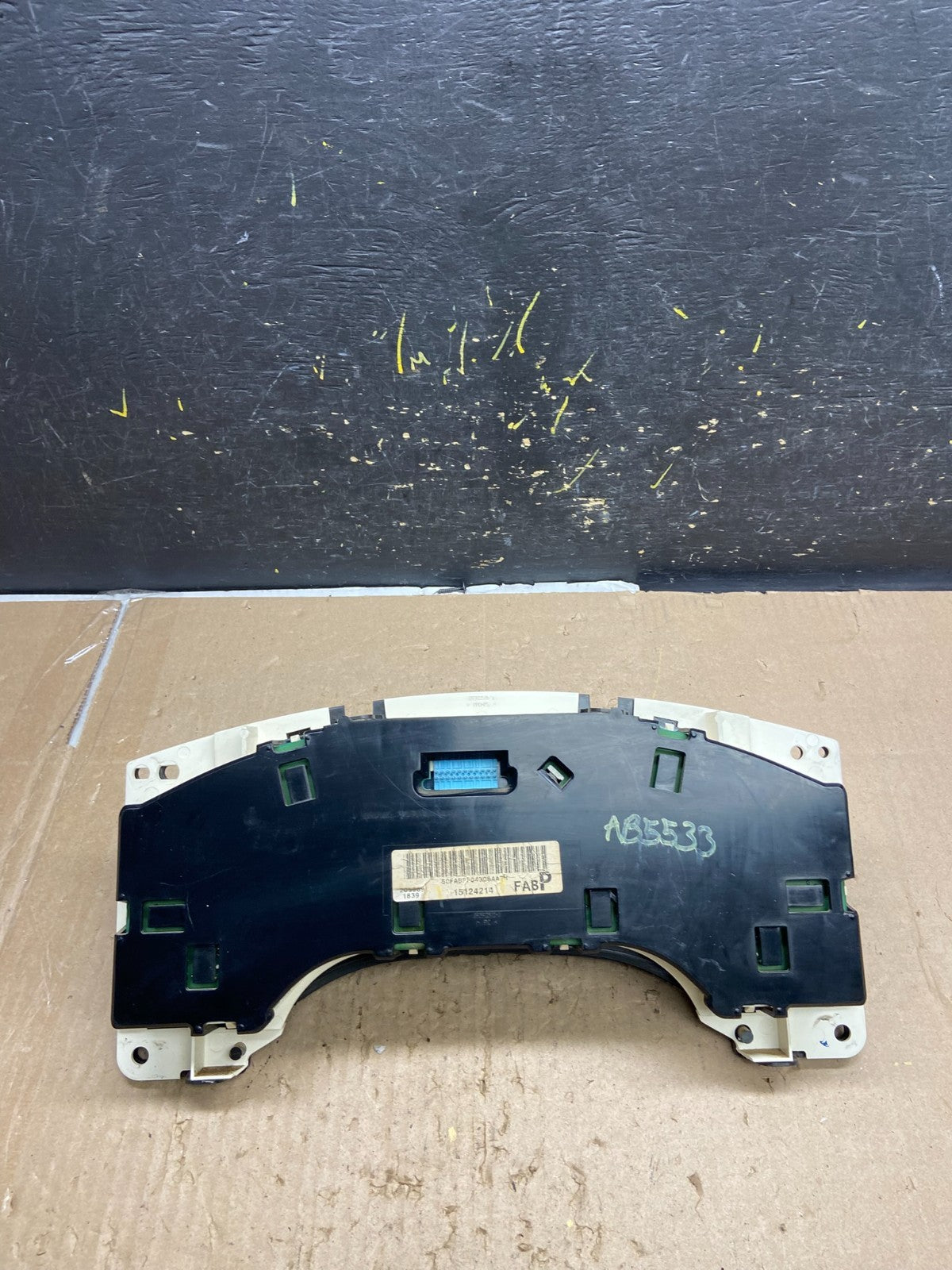 2004 to 2007 Chevrolet Express Speedometer Cluster Gauge OEM  AB5533 DG4