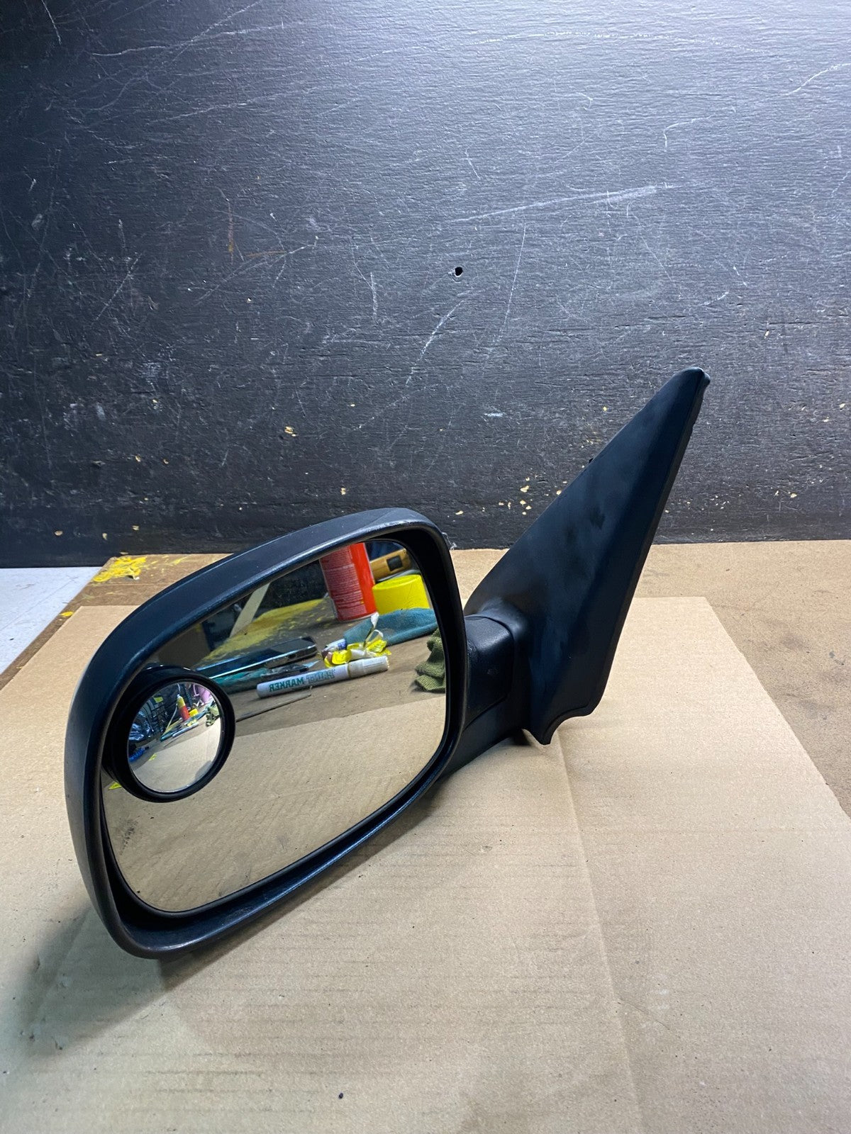 2001 to 2006 Toyota Sequoia Left Driver View Door Mirror OEM Z2529 MS9