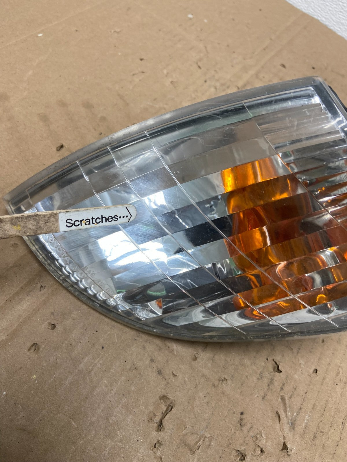 1998 to 2000 Lexus LS400 Left Driver LH Side Headlight Turn Signal ab6946 DG3