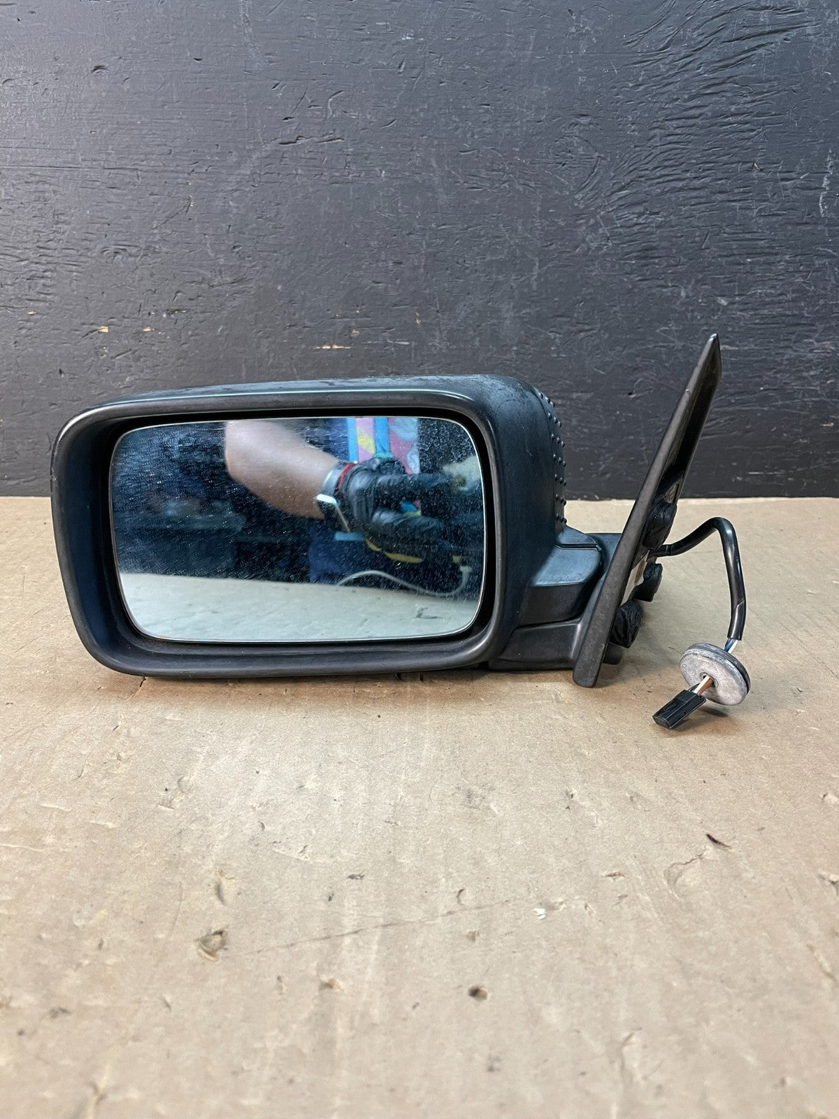 1992 to 1996 BMW 325i Left Driver LH Side View Door Mirror AD5824 DW7