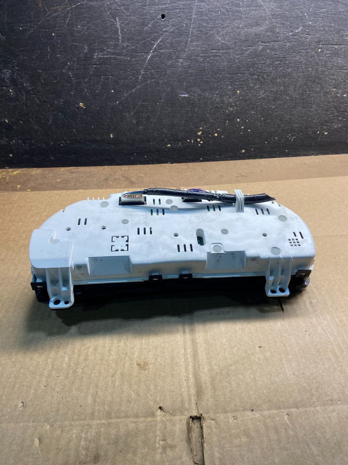 2013 2014 2015 Toyota Venza Speedometer Cluster Gauge OEM Y7424 DG4
