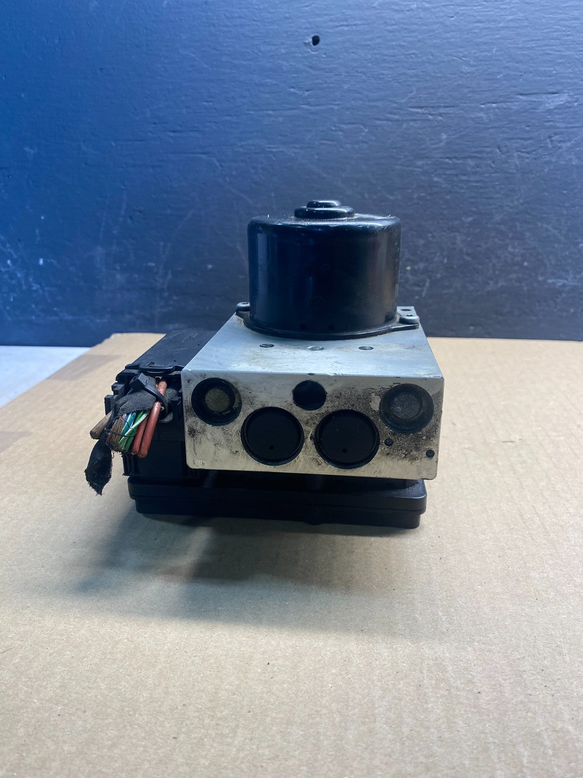 2002-2005 Mercedes W203 C230 CLK500 ABS Anti Lock Brake Pump Module ac8985 DG4
