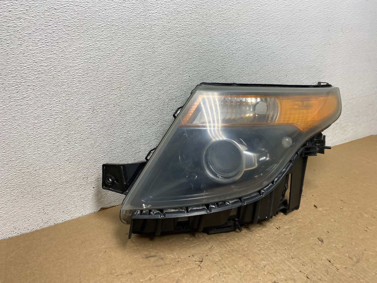 2011 to 2015 Ford Explorer Police Left Driver LH Halogen Headlight AF8080 DW2