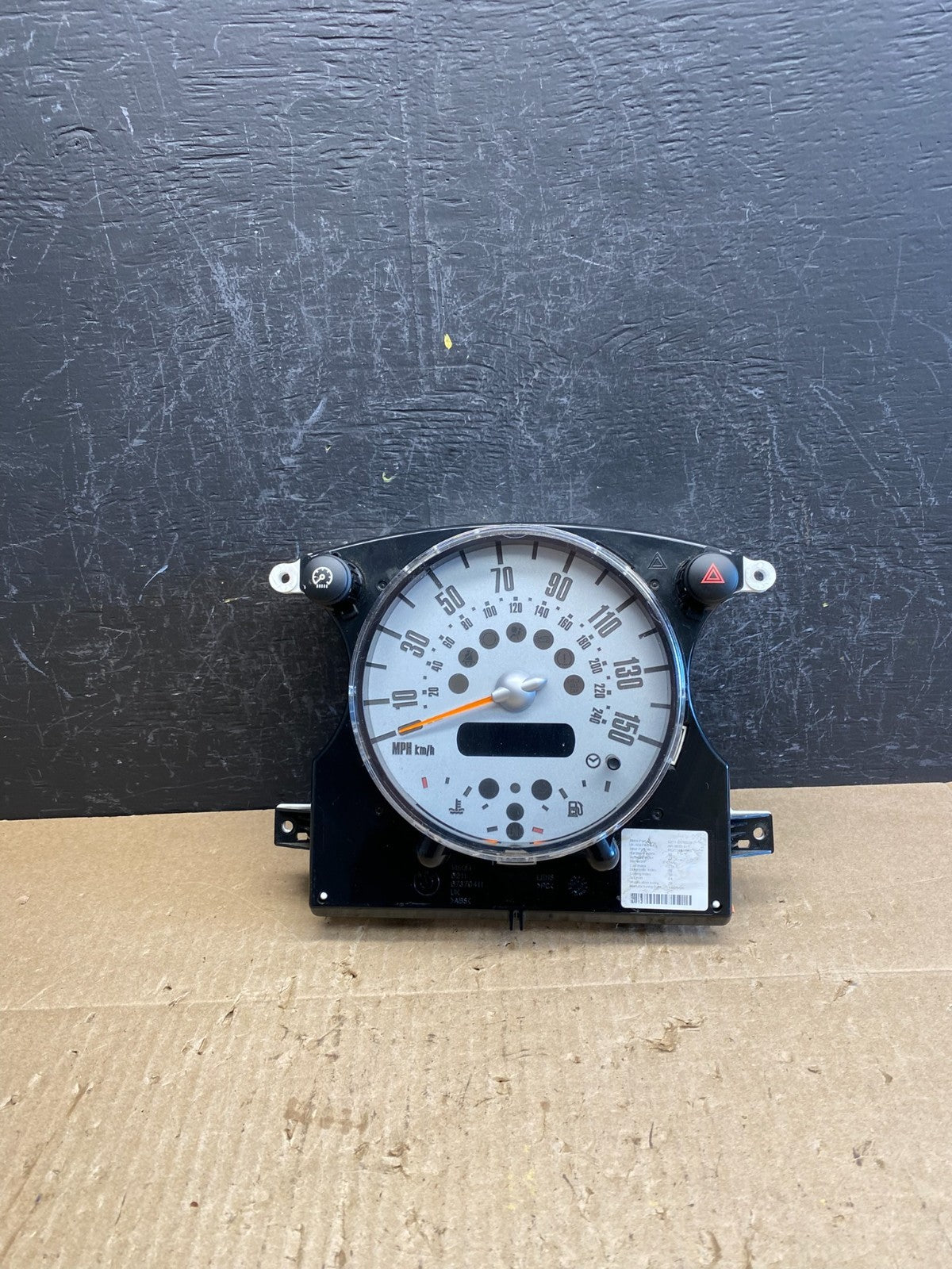 2007 - 2010 Mini Cooper Speedometer Cluster Gauge AC9087 DG0