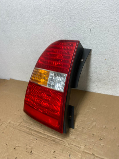 2005 to 2008 Kia Sportage Left Driver Side LH Side Tail Light AD4112 LK1