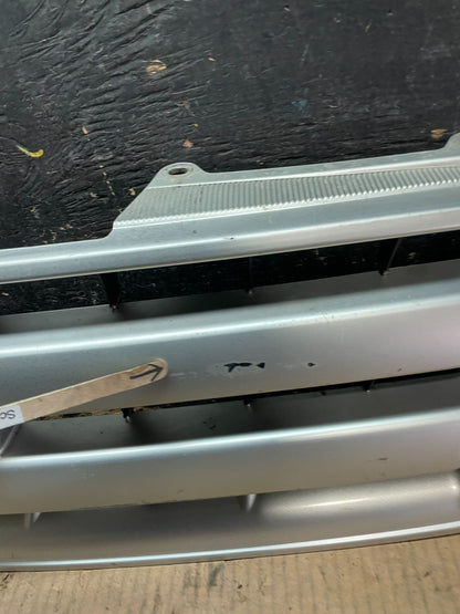 2001 to 2003 Toyota Highlander Front Upper Grille Grill With Emblem OEM Y6638 DG4
