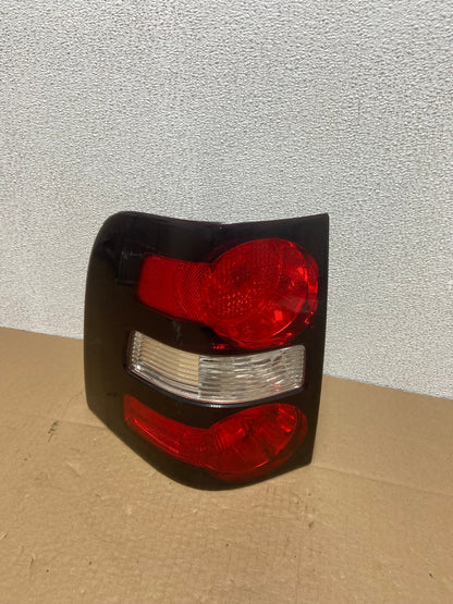 2006 to 2010 Ford Explorer Left Driver Lh Side Tail light OEM AB6139 LK0