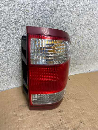1999 to 2004 Nissan Pathfinder Right Passenger Rh Side Tail light AI7860 LK2