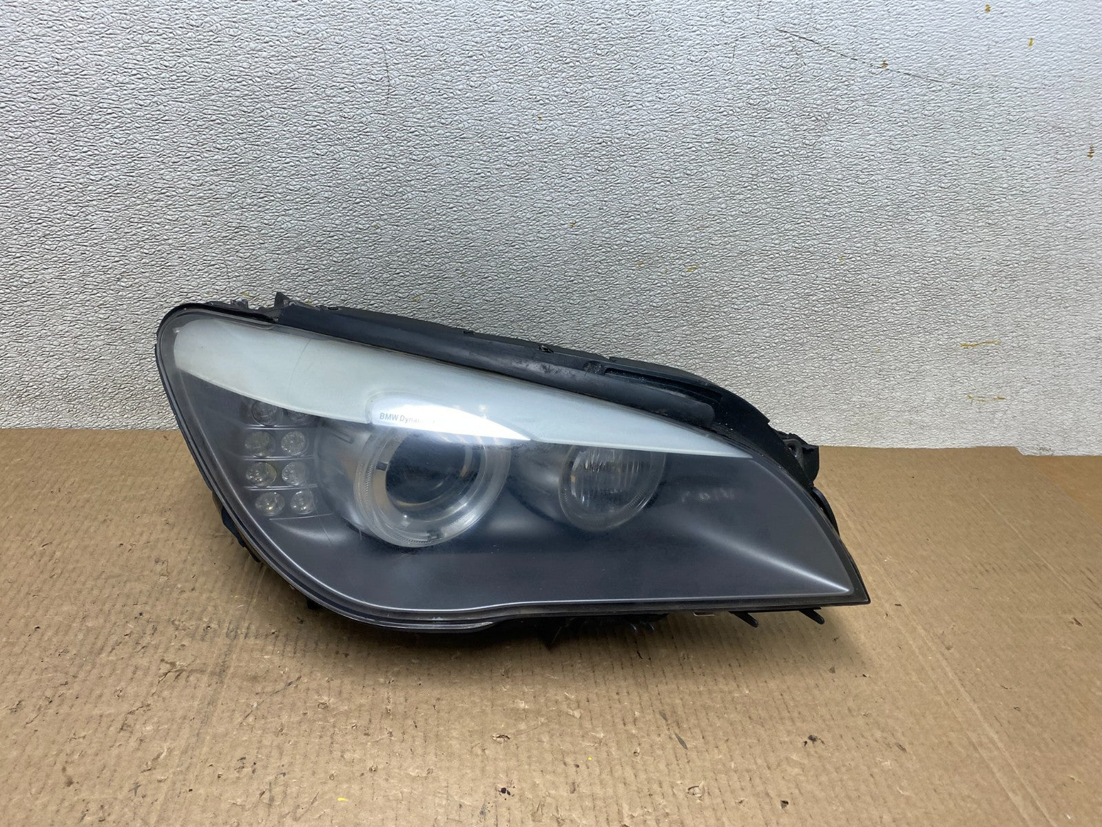 2009-2012 BMW 7-Series 740i 750i Right Passenger Xenon HID Headlight OEM W51870