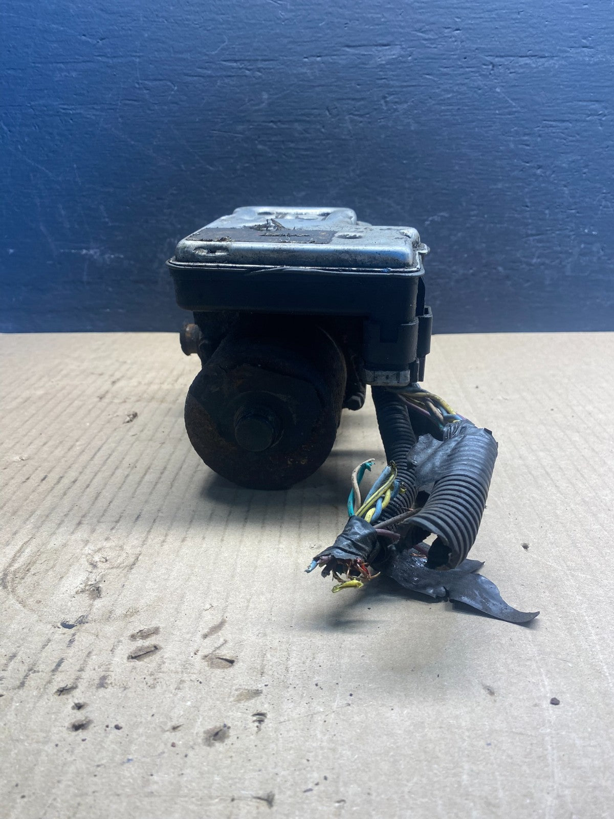 2003 - 2005 Chevrolet Silverado GMC Sierra ABS Anti-Lock Brake Module ac8997 DG3