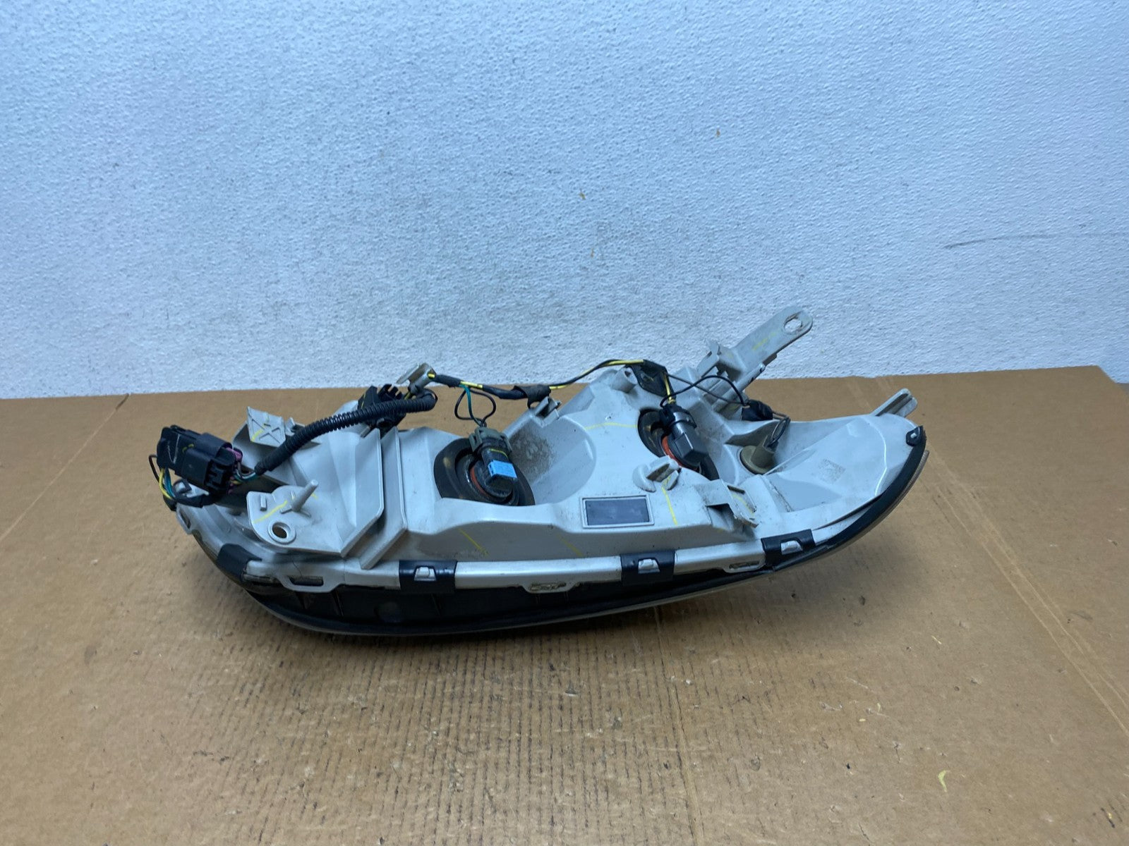 2008 to 2012 Chevrolet Malibu Left Driver LH Side Headlight AE1179 DW7