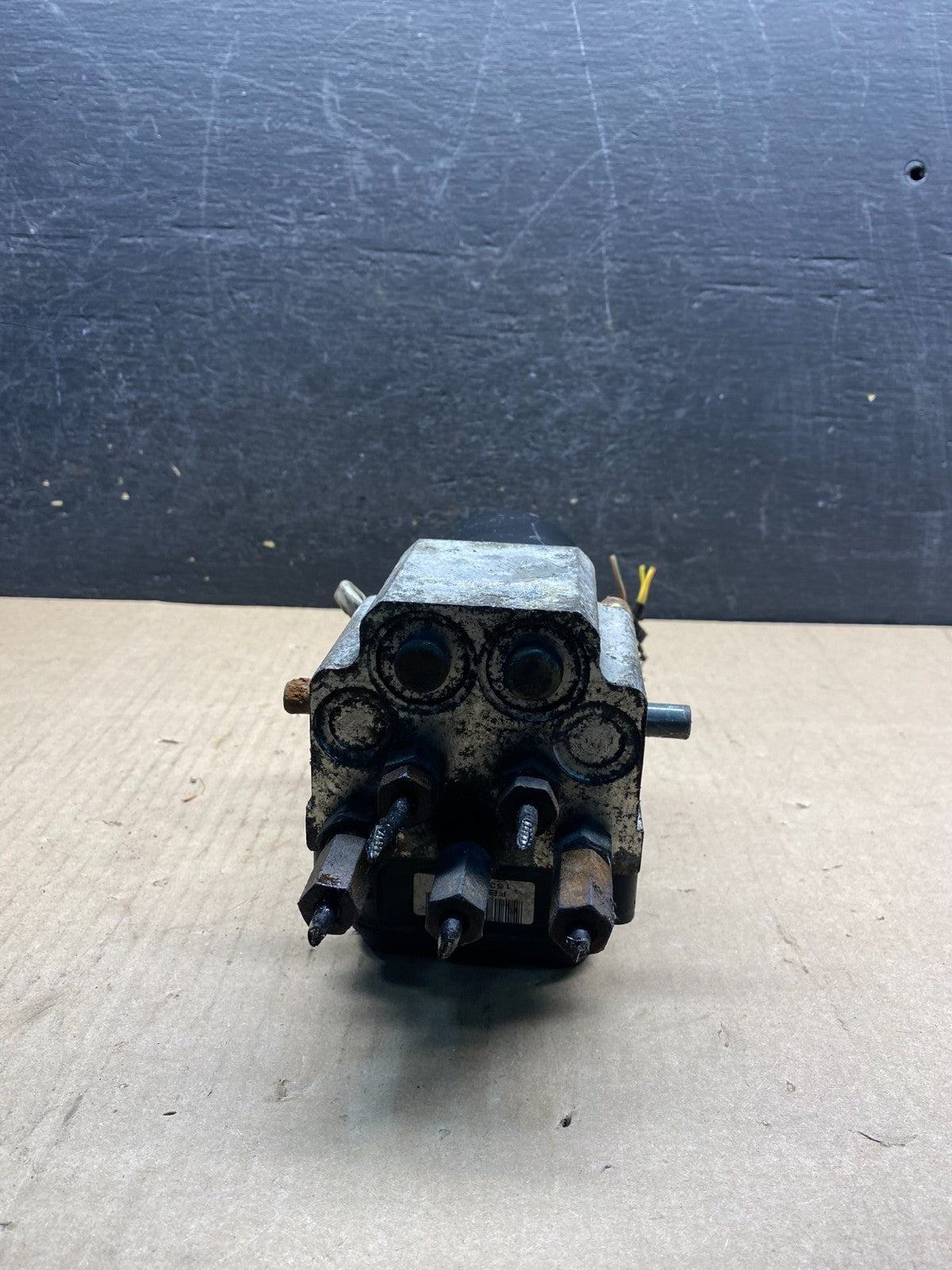 2004 2007 Ford E250 E350 Econoline Anti-Lock ABS Antilock Brake Pump AC9680 DG3