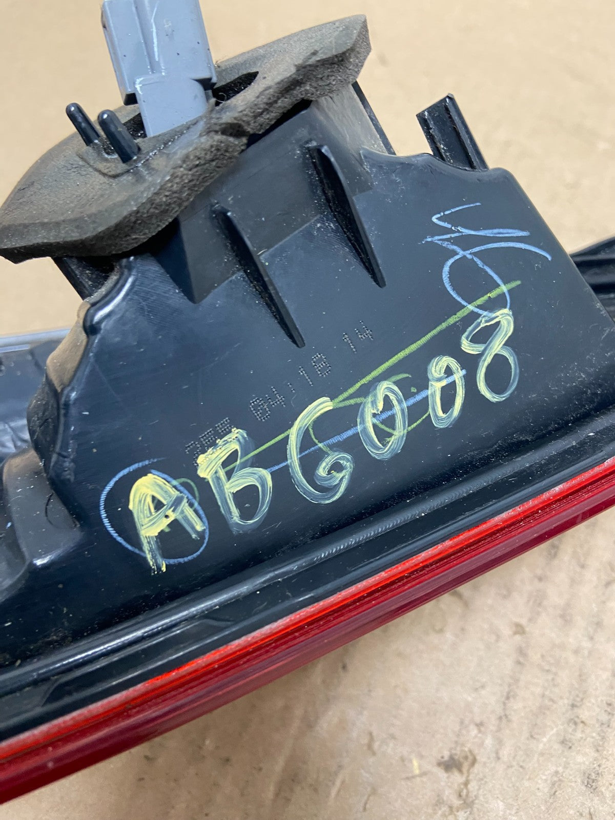 2015 - 2019 Subaru Outback Right Passenger RH Inner Tail Light OEM AB6008 DW5