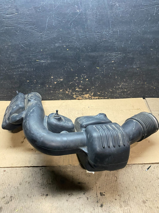 2011 - 2013 Dodge Durango 3.6L Resonator Air Intake Tube OEM  X3130 DG0