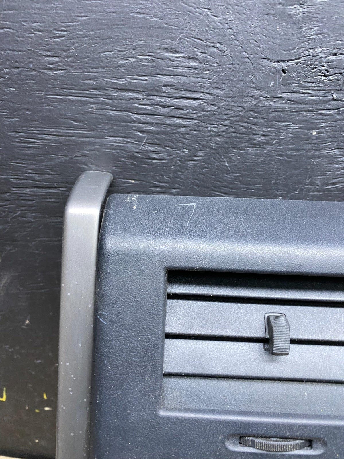 2008 to 2012 Jeep Liberty Dash Climate Temperature Control Radio Bezel X5719 DG1