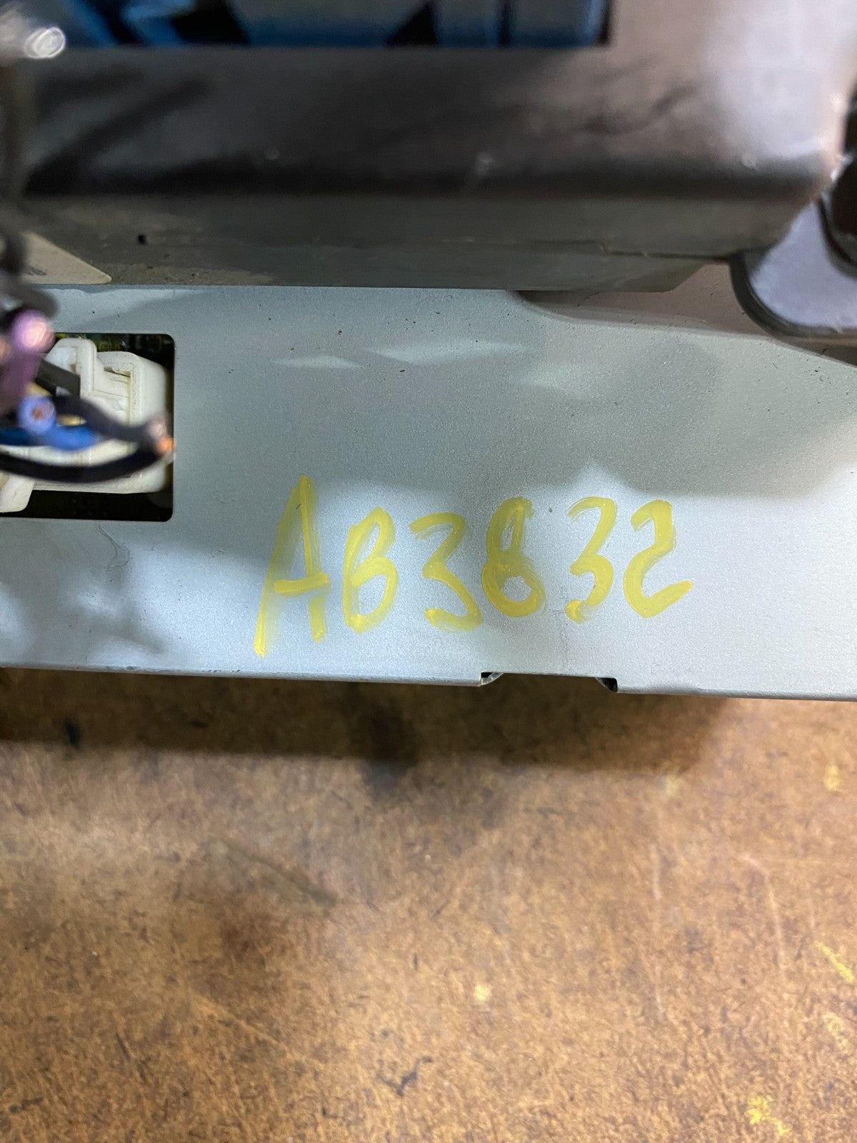 2008 to 2012 Nissan Armada QX56 Display Screen Information AB3832 DG5