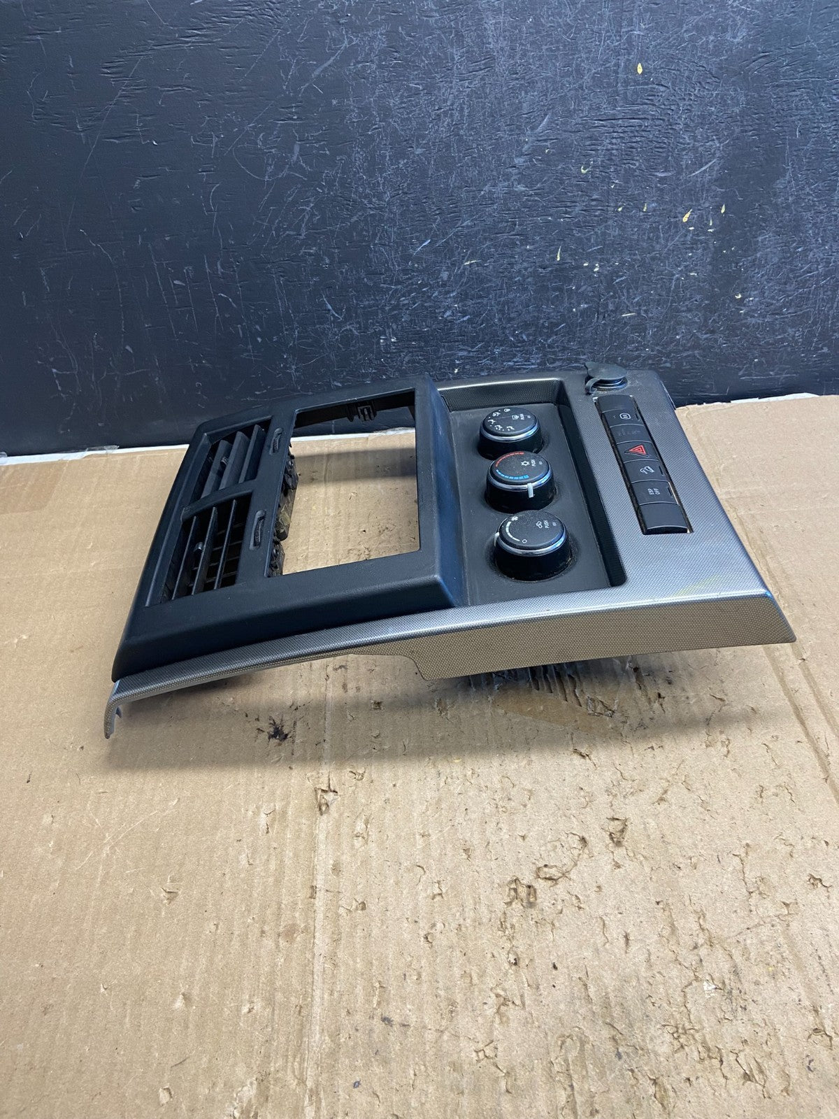 2008 to 2012 Jeep Liberty Dash Climate Temperature Control Radio Bezel AE2048 DG1