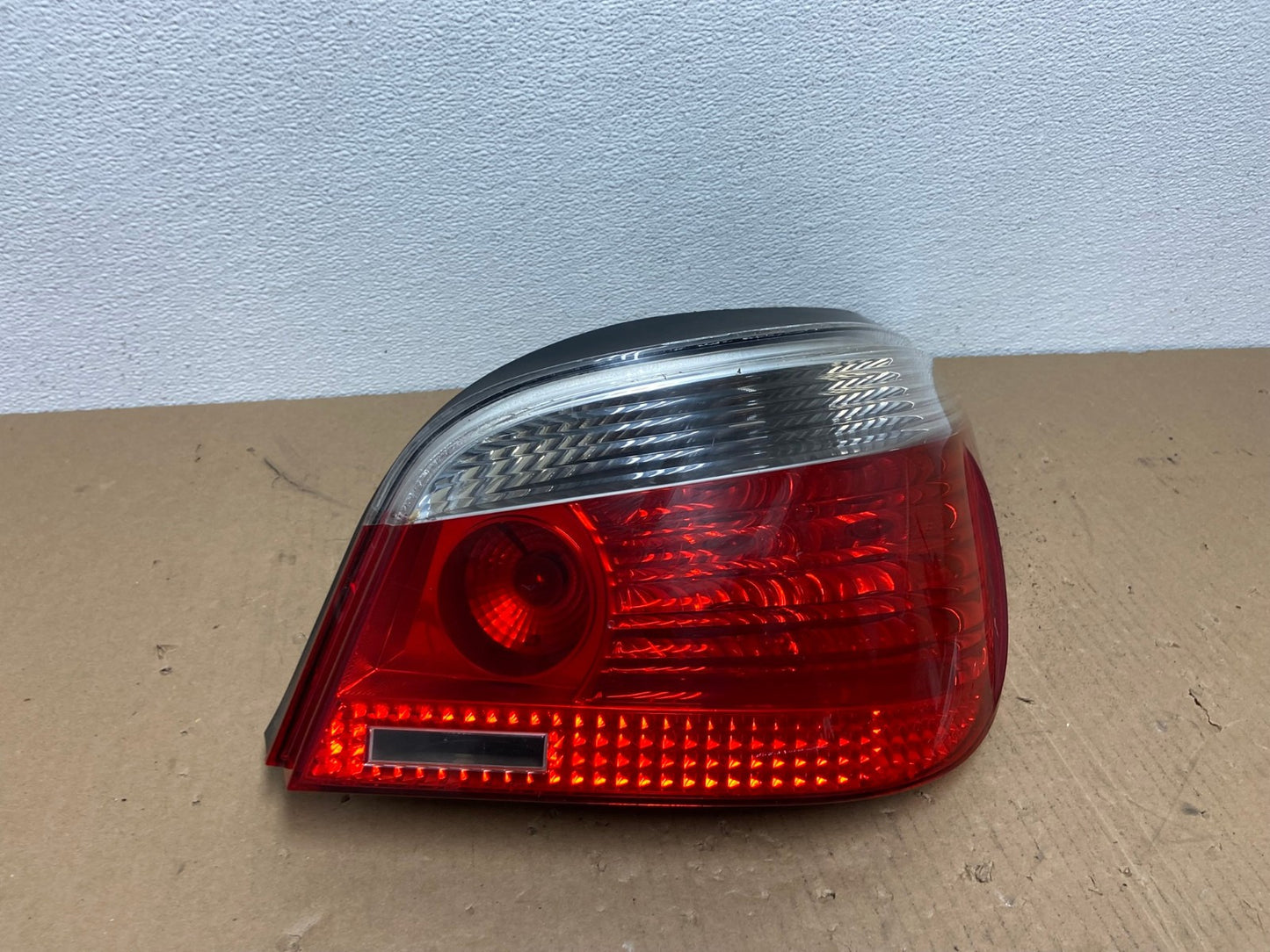 2004 - 2007 BMW 5 Series E60 Right Passenger RH Side Tail Light AB6584 LK2