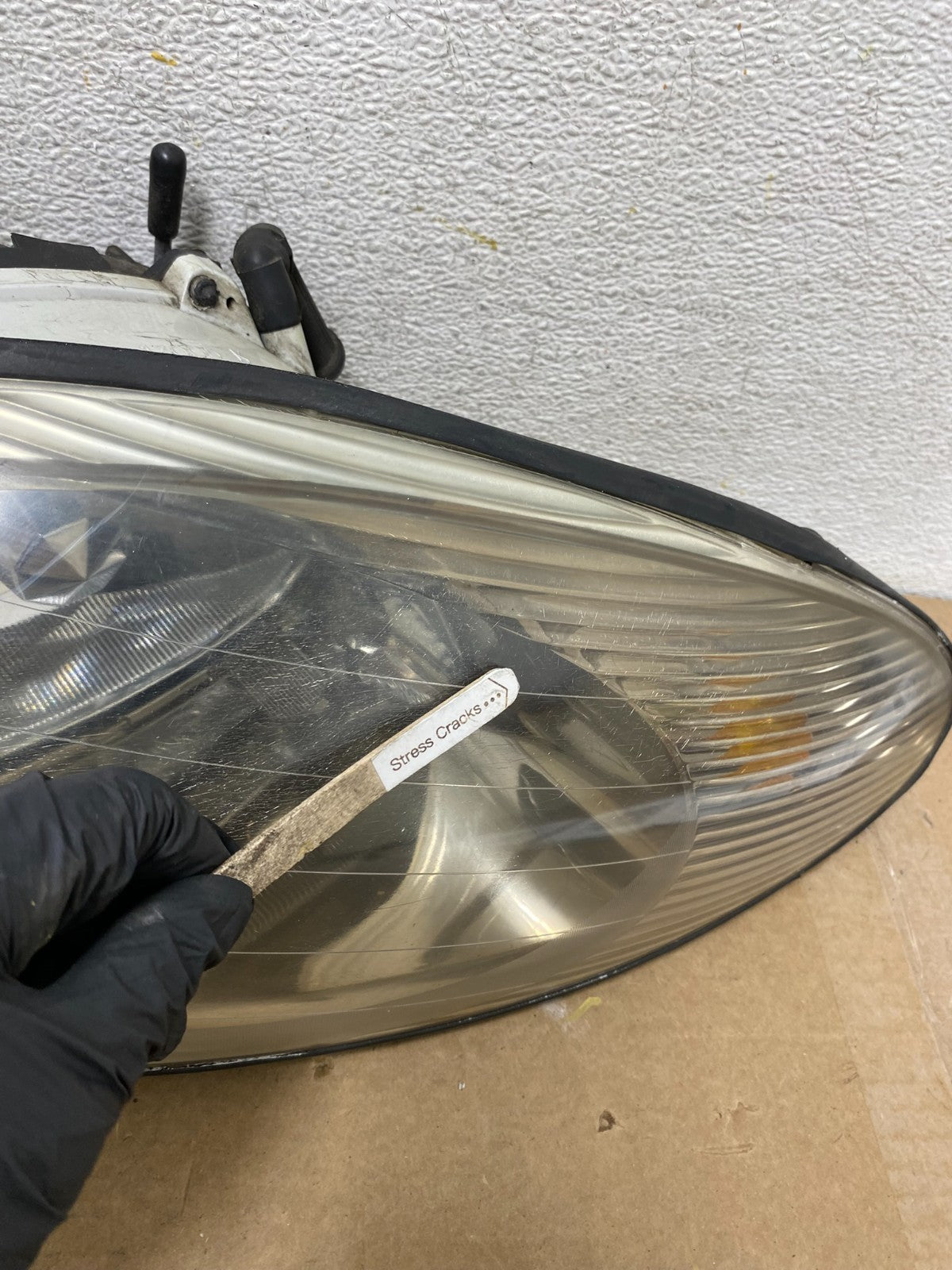 1996 to 1999 Mercury Sable Left+Right Side Set Halogen Headlights AH8393 DW3