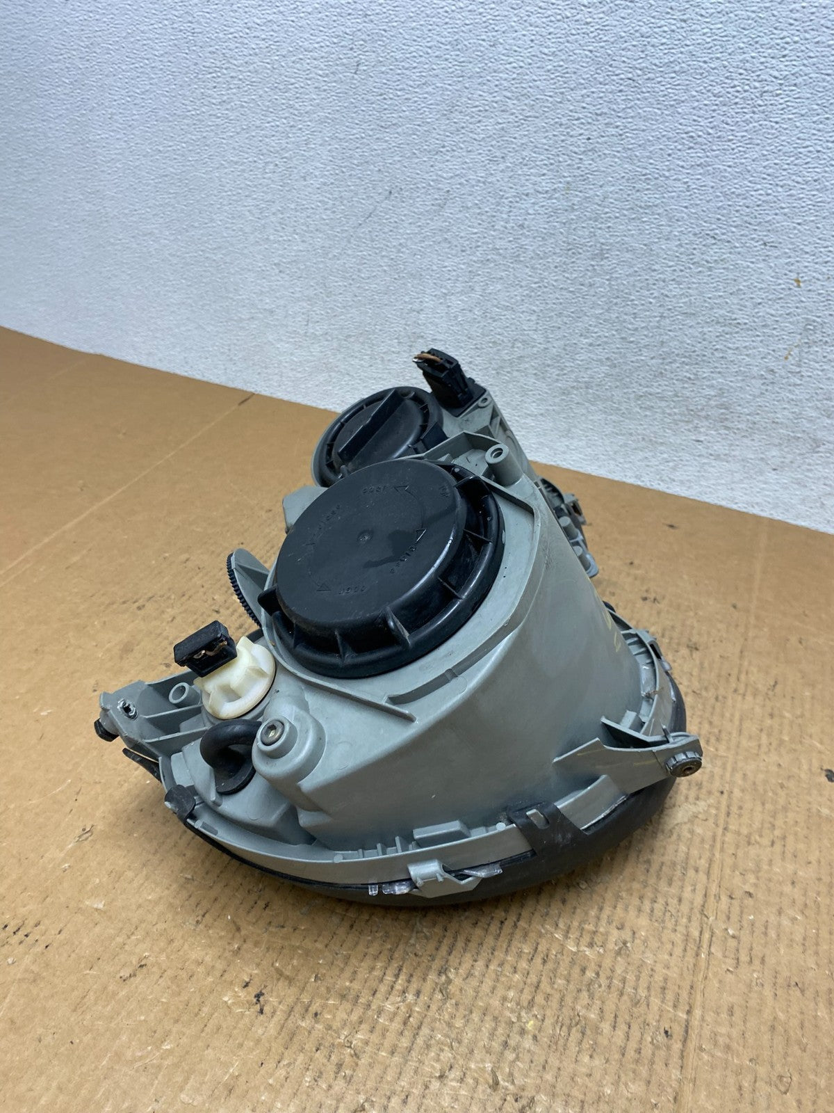 1996-1999 Mercedes E E320 E430 Left Driver LH Side Headlight AE2673 DG7