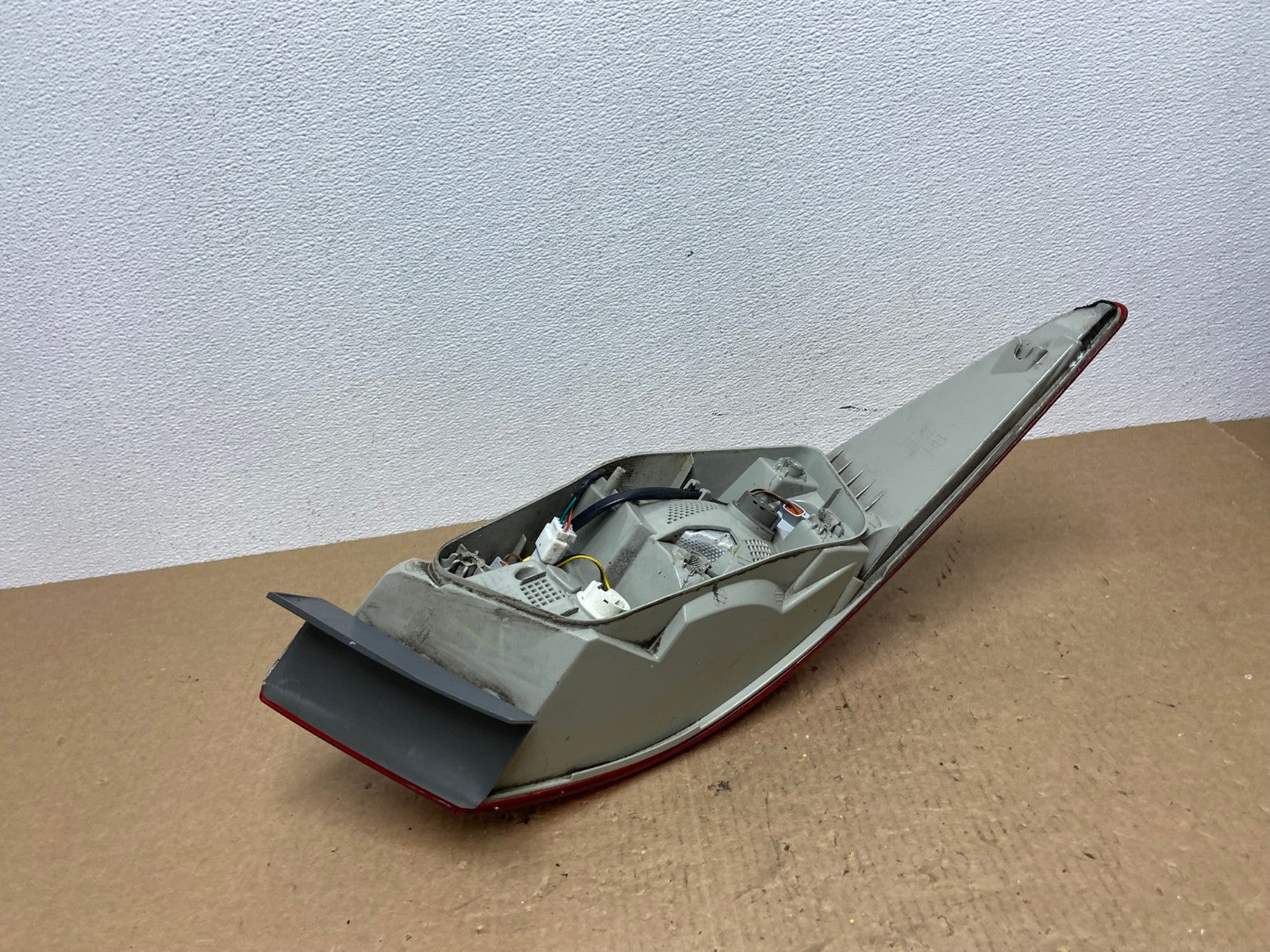 2011 2012 2013 Hyundai Sonata Right Passenger RH Tail Light AC1048 LK7