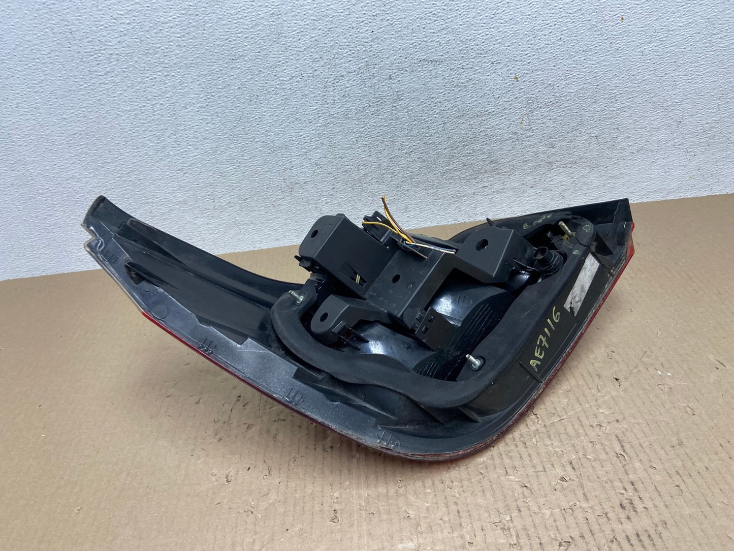2004 - 2007 BMW 5 Series E60 Right Passenger RH Side Tail Light AE7115 LK7