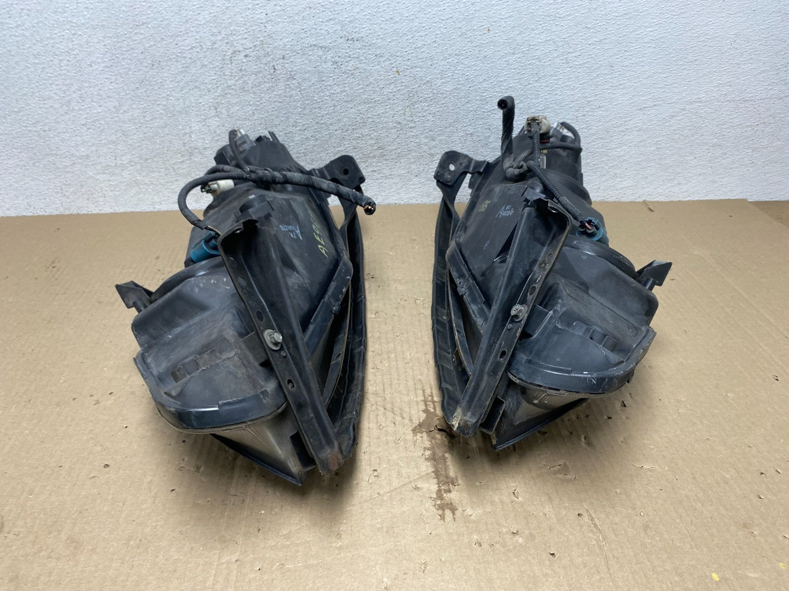 2006 - 2008 Honda Civic Sedan Headlights Halogen Left+Right AE9686 DW10