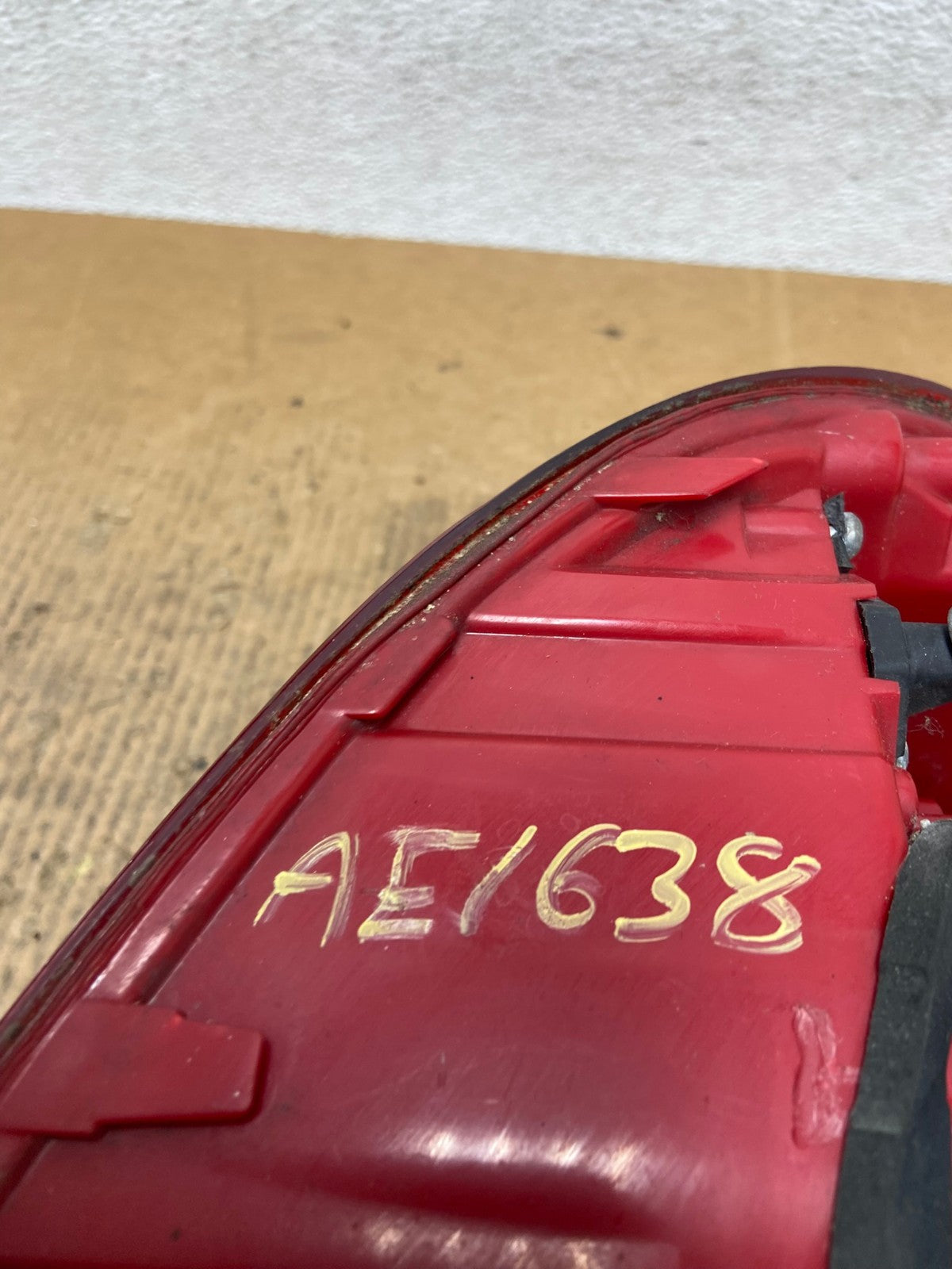No Led Trim 2013-2015 Chevrolet Malibu Right Passenger Side Tail Light AE1638 LK7