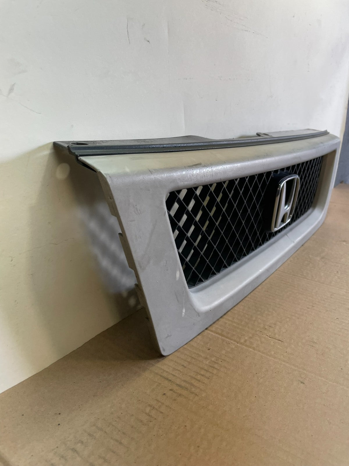 2003 2004 2005 2006 Honda Element Front Upper Grill Grille AH6540 DG2