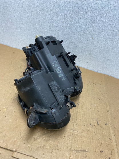 2003-2006 Mercedes E E320 E350 Class Right Passenger Halogen Headlight AD0565 DW7