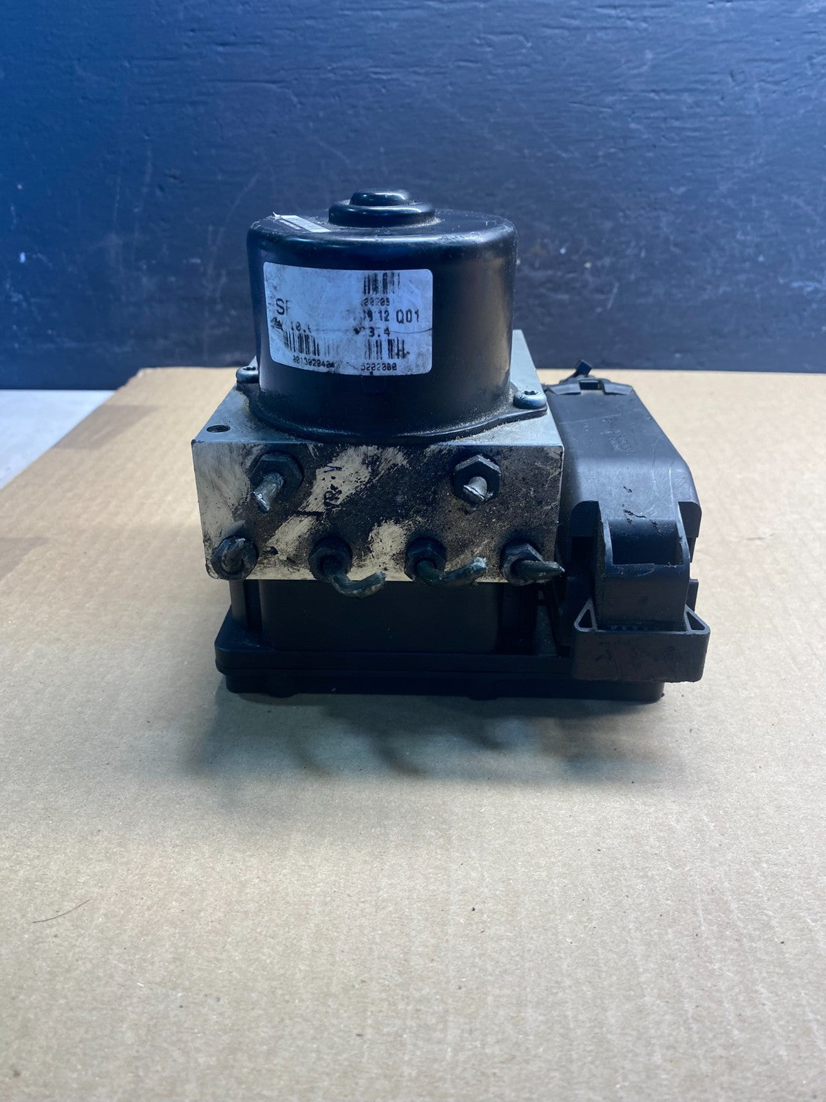 2002-2005 Mercedes W203 C230 CLK500 ABS Anti Lock Brake Pump Module ac8985 DG2
