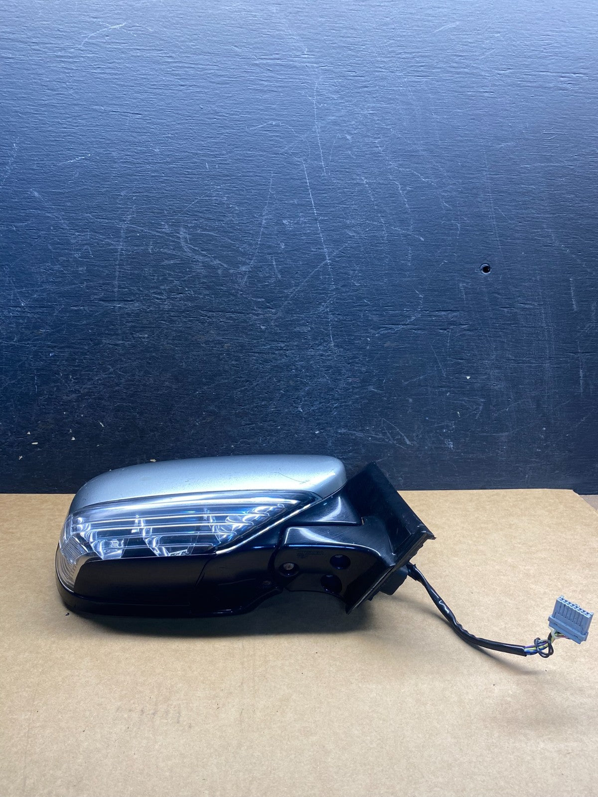 2006 to 2007 Subaru B9 Tribeca Right Passenger Door Turn Signal Mirror AH4959 DG3