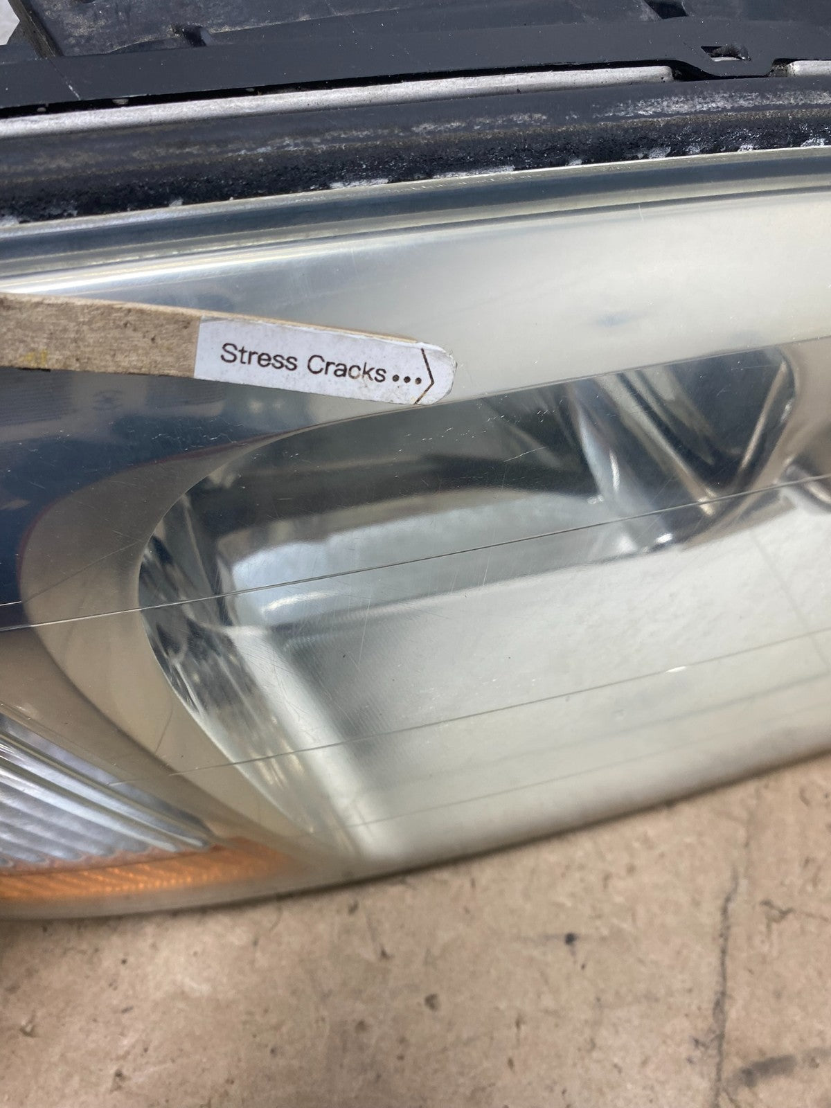 2001 to 2003 Acura MDX Passenger Right RH Headlight AG5553 DW4