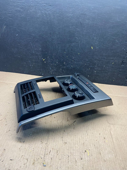 2008 to 2012 Jeep Liberty Dash Climate Temperature Control Radio Bezel Q0834 DG4
