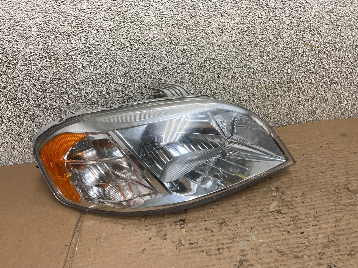 2007 - 2011 Chevrolet Aveo Ntbk Right Passenger Headlight Halogen AA9568 DG0