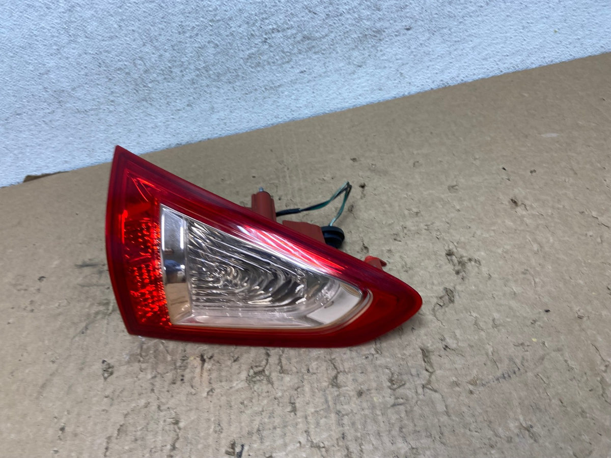 2008-2012 Infiniti Ex35 Inner Left Driver LH Side Tail Light AF8323 LK1