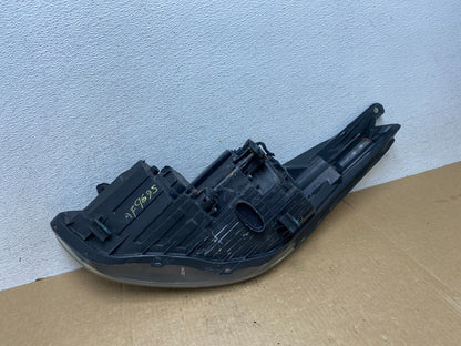 2011 2012 2013 Hyundai Elantra Right Passenger Headlight AF9675 DW8