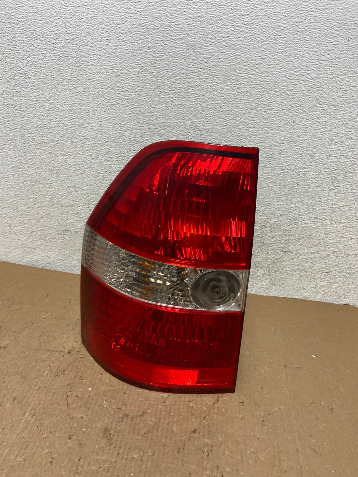 2001 2002 2003 Acura Mdx Left Driver Side Lh Tail Light AD8201 LK0
