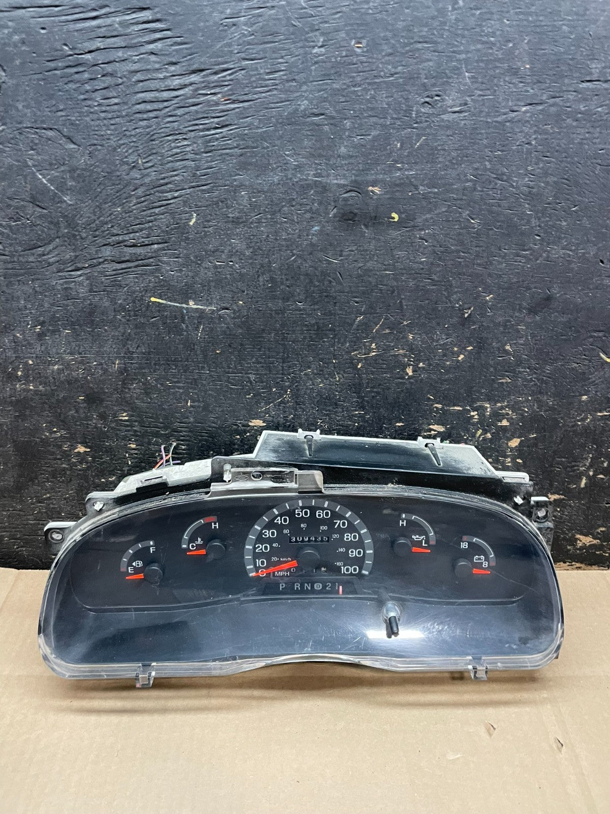 2001 - 2002 Ford Econoline E250 E350 Van Speedometer Instrument Cluster AB2903DG0