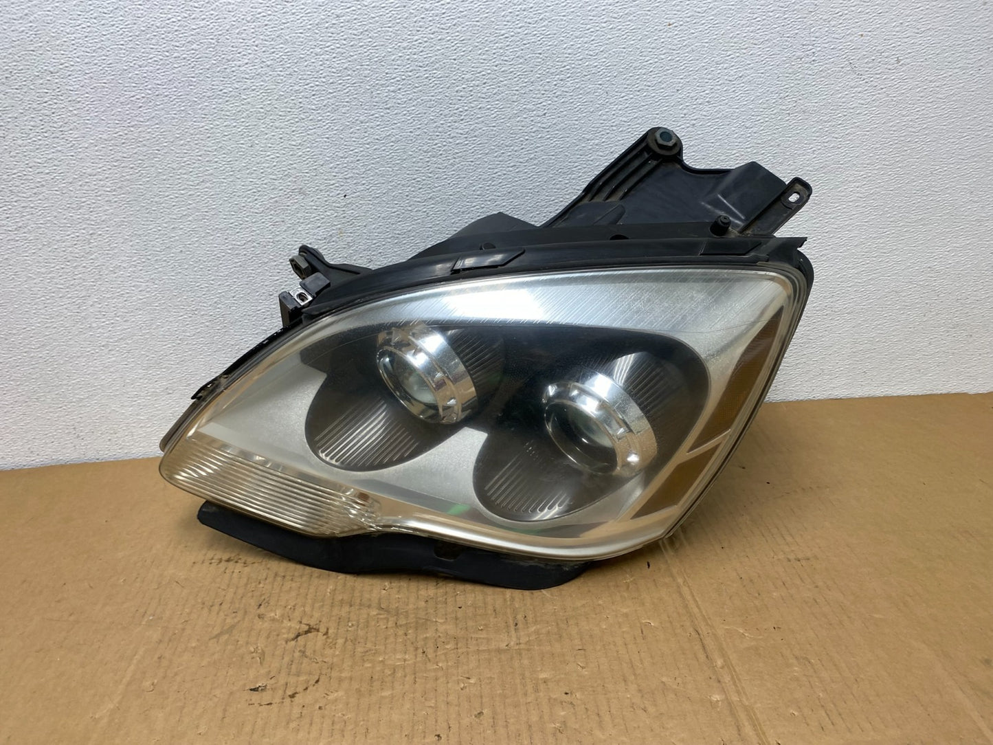 2007 to 2012 Gmc Acadia Halogen Headlight Left Driver LH Side AC7619 DW0