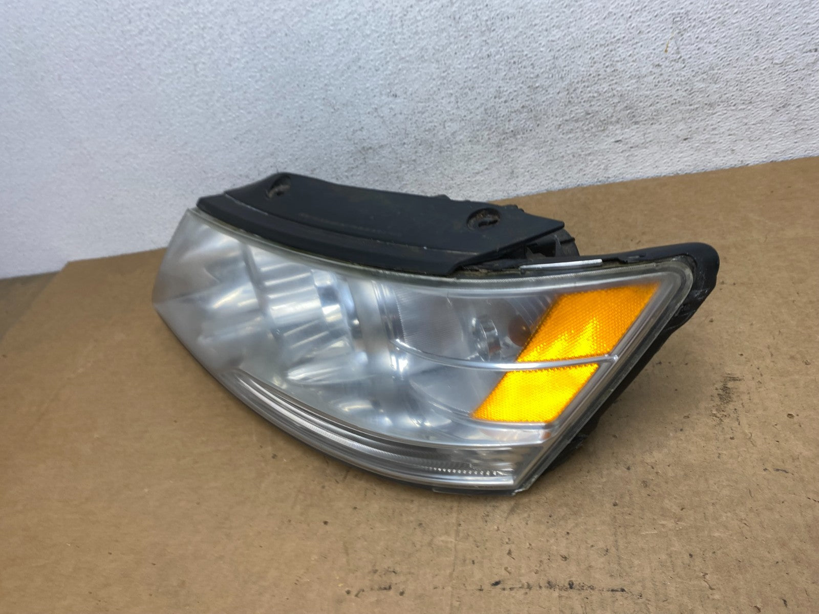 2009 - 2010 Hyundai Sonata Left Driver LH Side Headlight Halogen AD5239 DW1