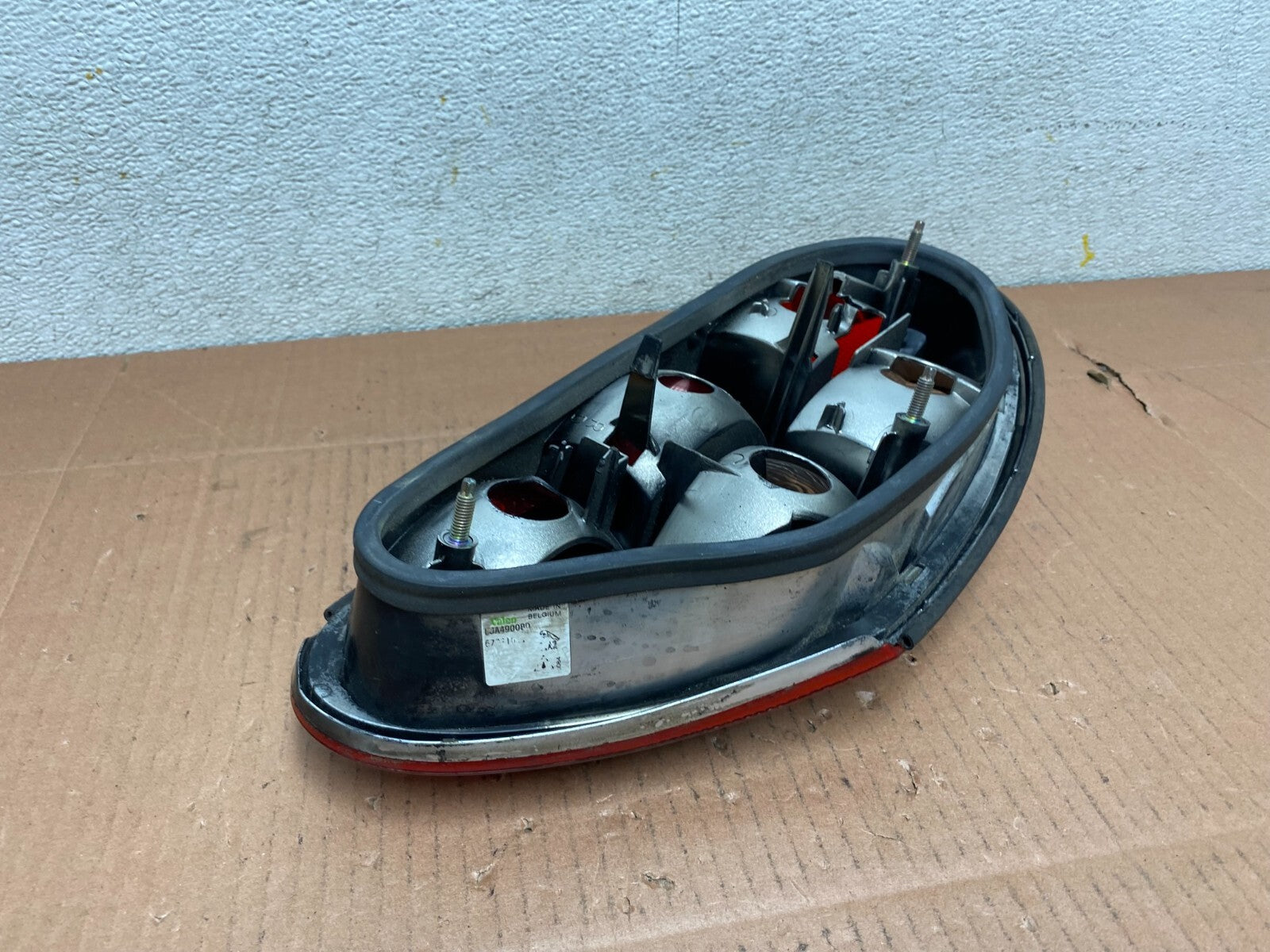 1996 to 2000 Jaguar XK8 XKR Right Passenger RH Side Tail Light L9788 DG3