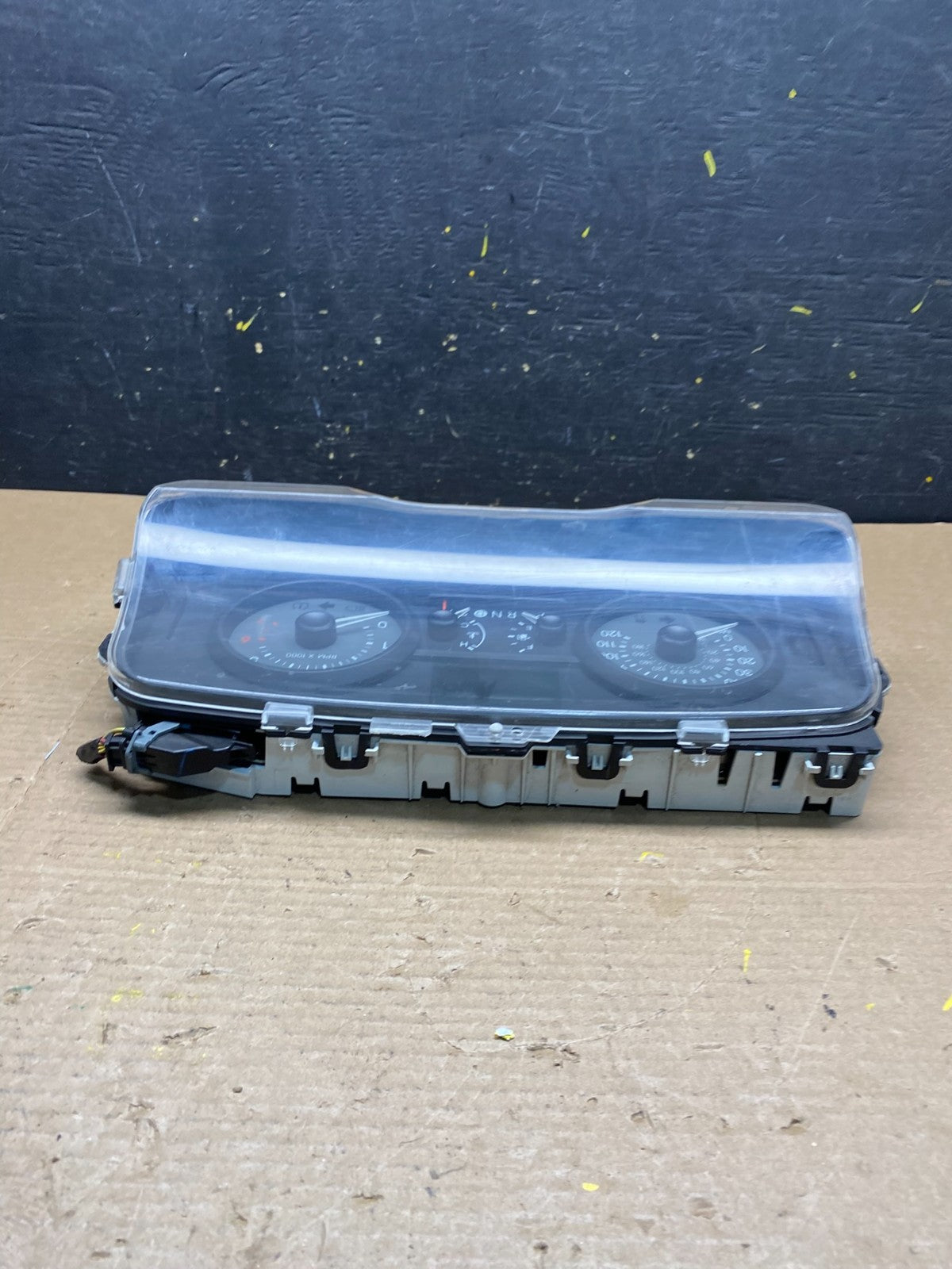 2009 to 2010 Mercury Marquis Speedometer Cluster Gauge Oem Q9635 DG3