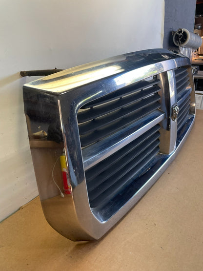 2005 to 2007 Dodge Dakota Chrome Front Upper Grill Grille AF8701 DG2