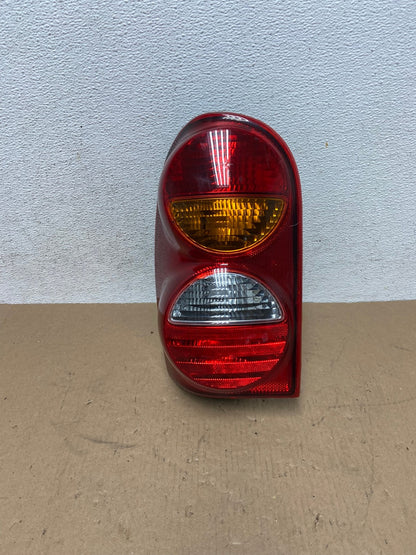 2002 2003 2004 Jeep Liberty Left Driver LH Side Tail Light AD6527 LK0